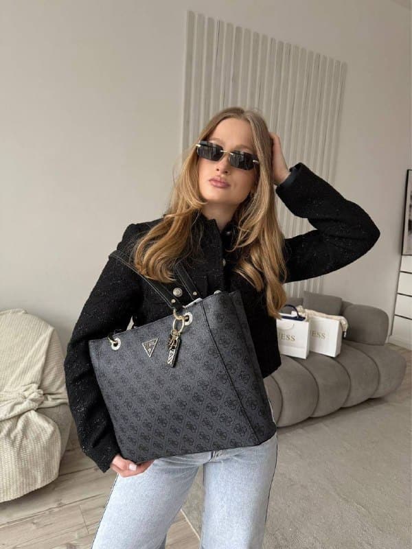 Enlace Hacoo Bolso Prada Grande
