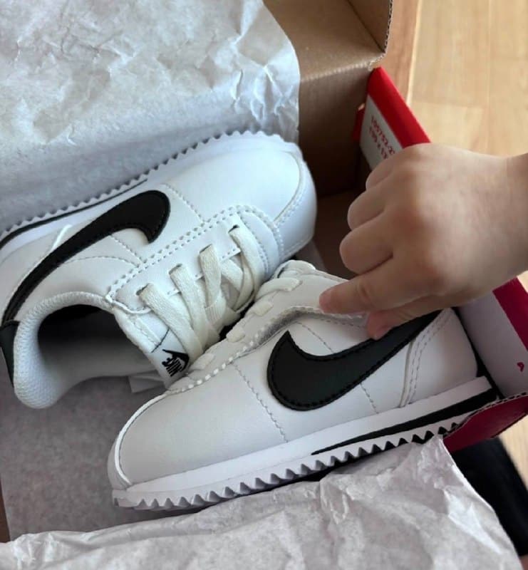 Enlace Hacoo Zapatillas Nike Cortez · foto 2