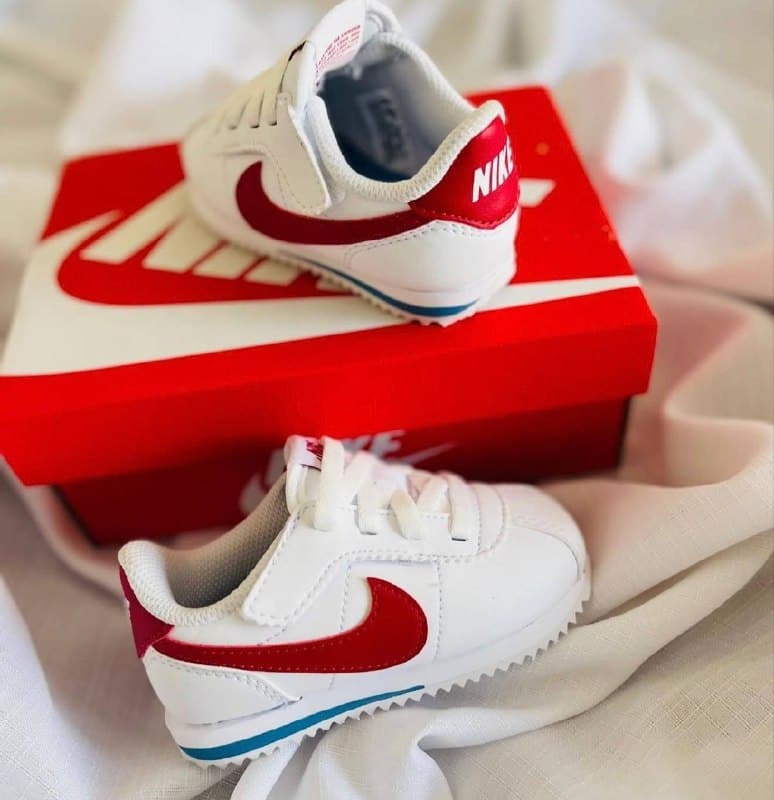 Enlace Hacoo Zapatillas Nike Cortez · foto 3