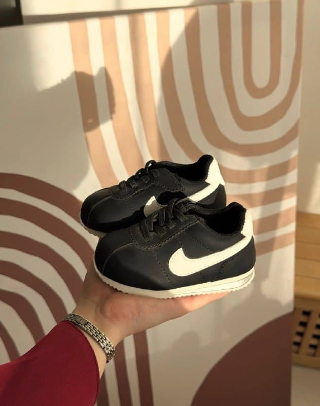 Enlace Hacoo Zapatillas Nike Cortez · foto 4