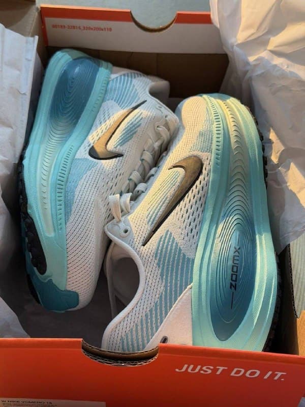 Enlace Hacoo Zapatillas Nike Vomero 18 · foto 4