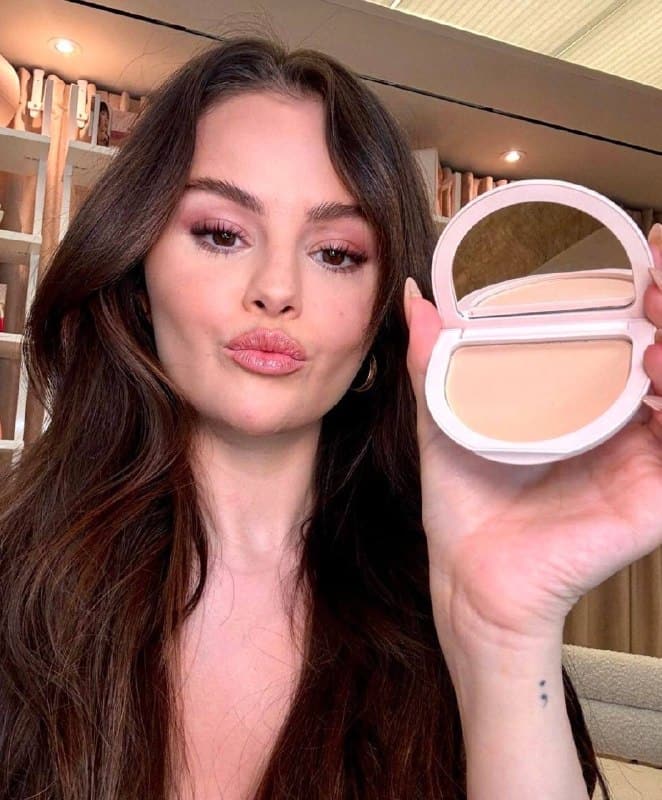 Enlace Hacoo Kit de maquillaje Rare Beauty · foto 4