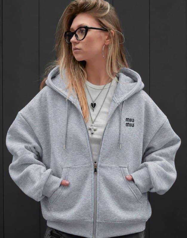 Enlace Hacoo Sudadera Miu Miu · foto 2