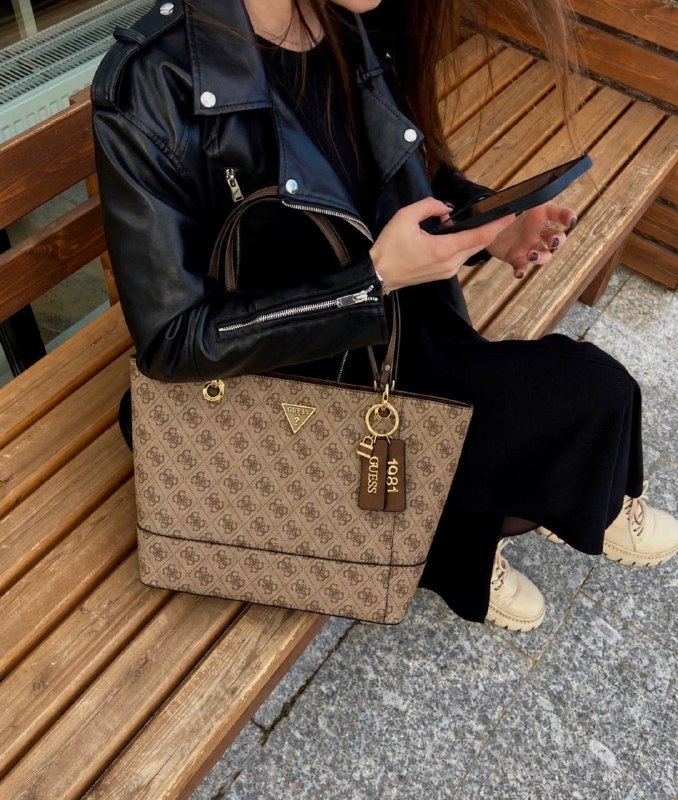 Enlace Hacoo Bolso Guess · foto 4