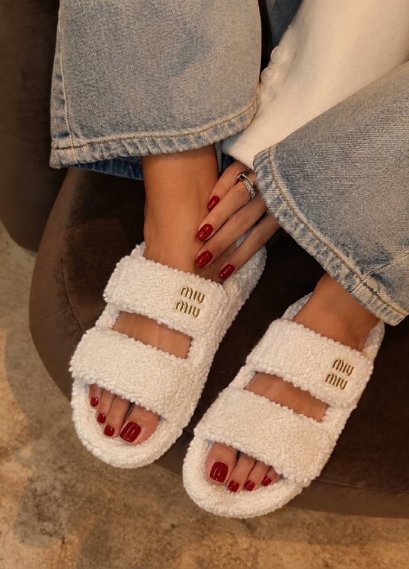 Link Hacoo Chanclas Miu Miu
