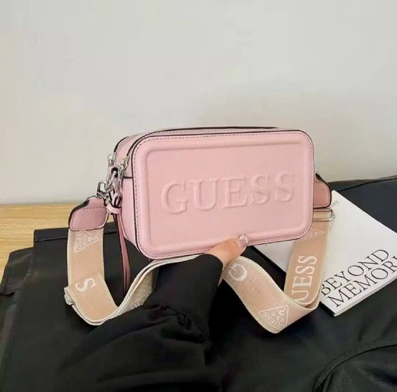 Link Hacoo Bolso Guess (6 oct 2026) · foto 3