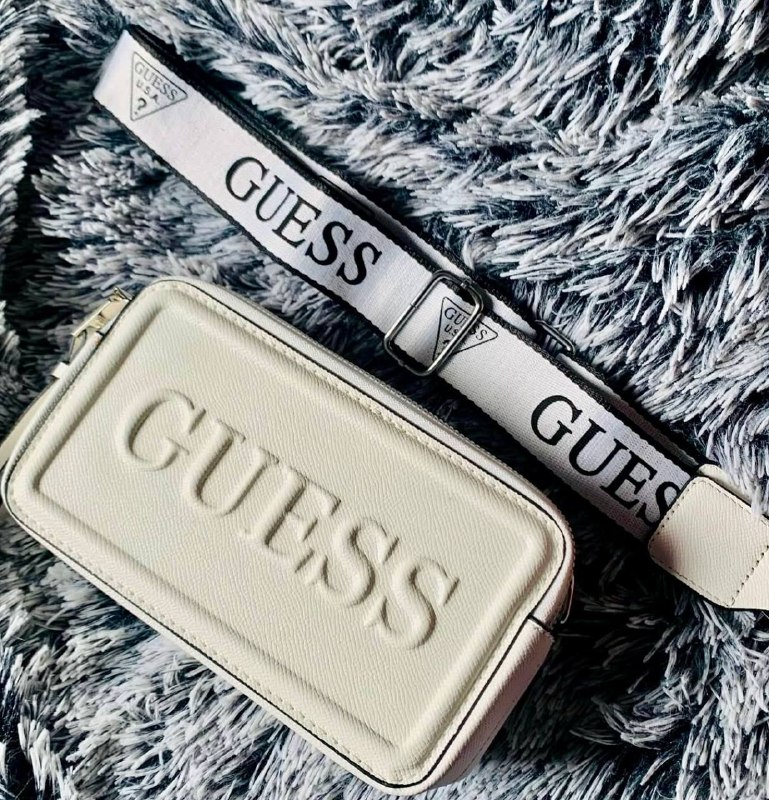 Link Hacoo Bolso Guess (6 oct 2026) · foto 4