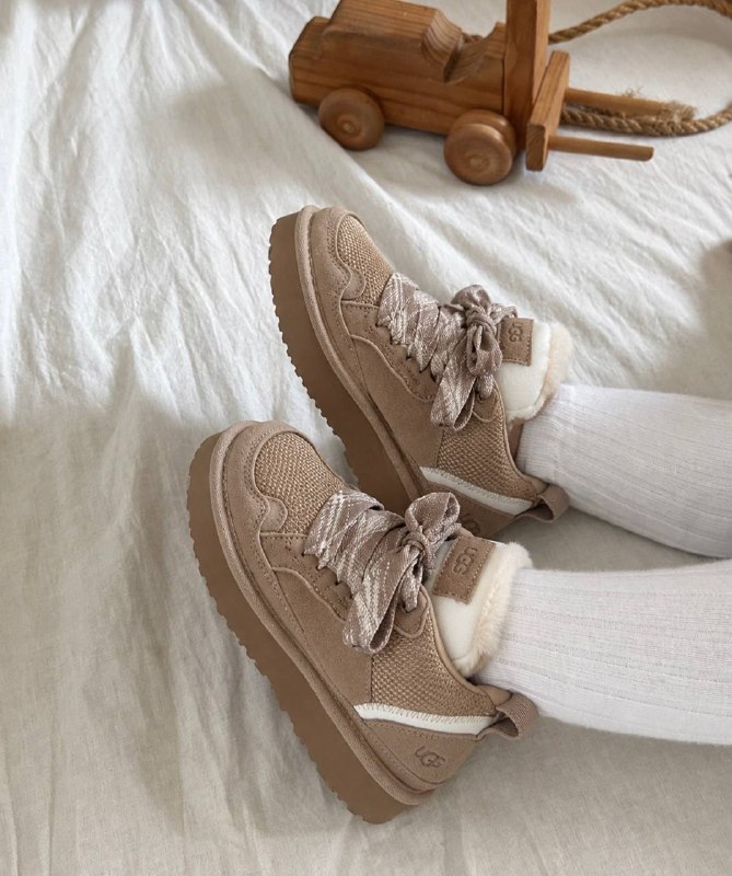 Link Hacoo Zapatillas Ugg Lowmel (7 oct 2026) · foto 2