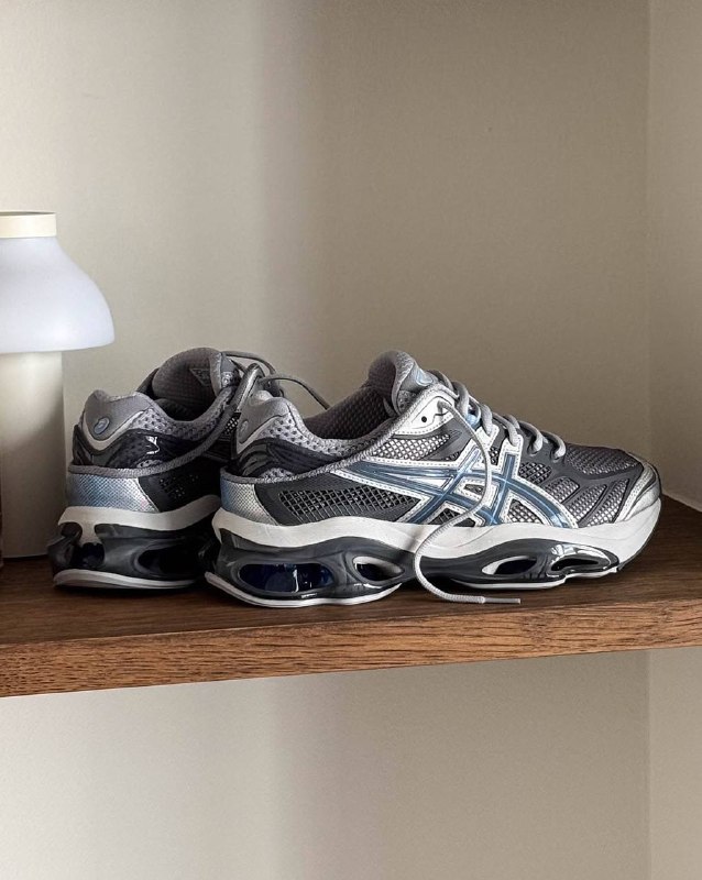 Link Hacoo Zapatillas Asics Gel-Kinetic (10 oct 2026) · foto 2