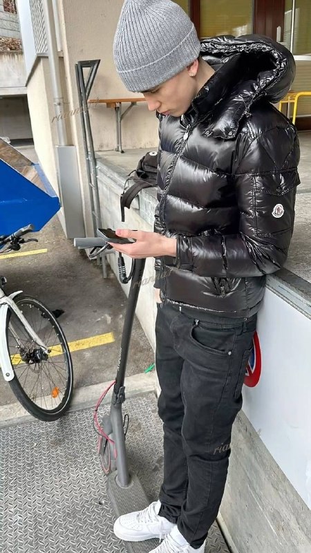 Link Hacoo Abrigo Moncler (13 oct 2026) · foto 5
