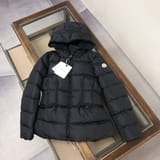 Link Hacoo Chaqueta Moncler (5 oct 2026)