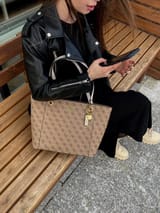 Links Hacoo Lista de Bolso Guess · foto 3