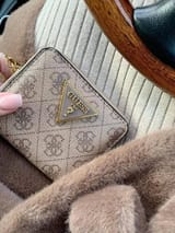Links Hacoo Lista de Bolso Guess · foto 4