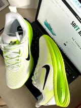 Link Hacoo Zapatillas Nike Vomero 18 (10 oct 2026)
