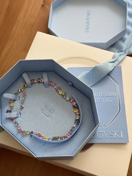 Hacoo Swarovski