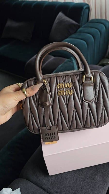 Enlace Hacoo Bolso Miu Miu
