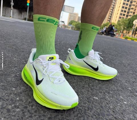 Enlace Hacoo Zapatillas Nike Vomero 18