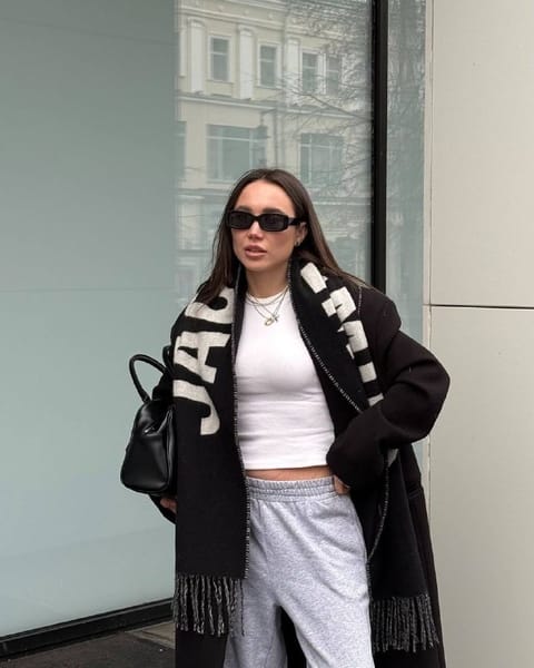 Link Hacoo Bufanda Jacquemus