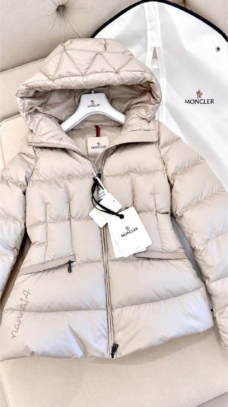 Link Hacoo Chaqueta Moncler (2 oct 2026, 23:26)