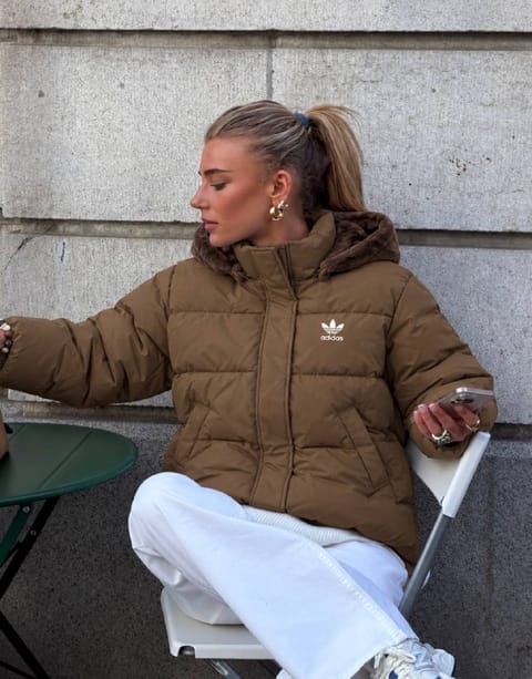 Link Hacoo Chaqueta Adidas (3 oct 2026, 18:41)