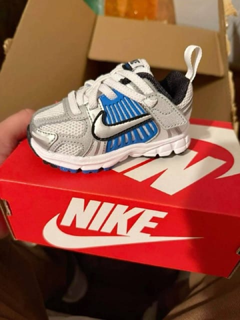 Link Hacoo Zapatillas Nike Vomero 5 (6 oct 2026)