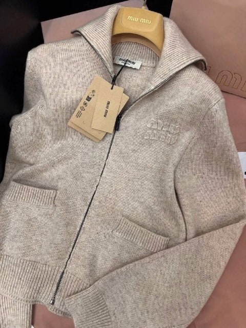 Enlace Hacoo Chaqueta Miu Miu