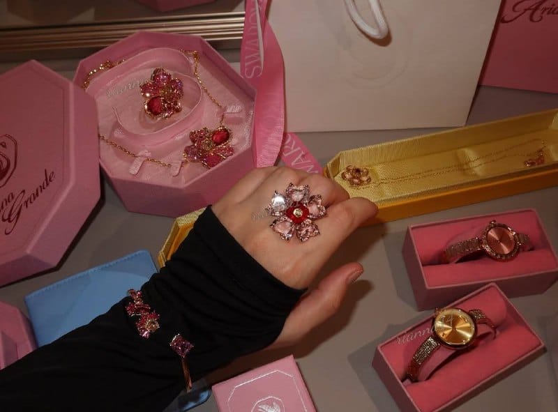 Hacoo Swarovski